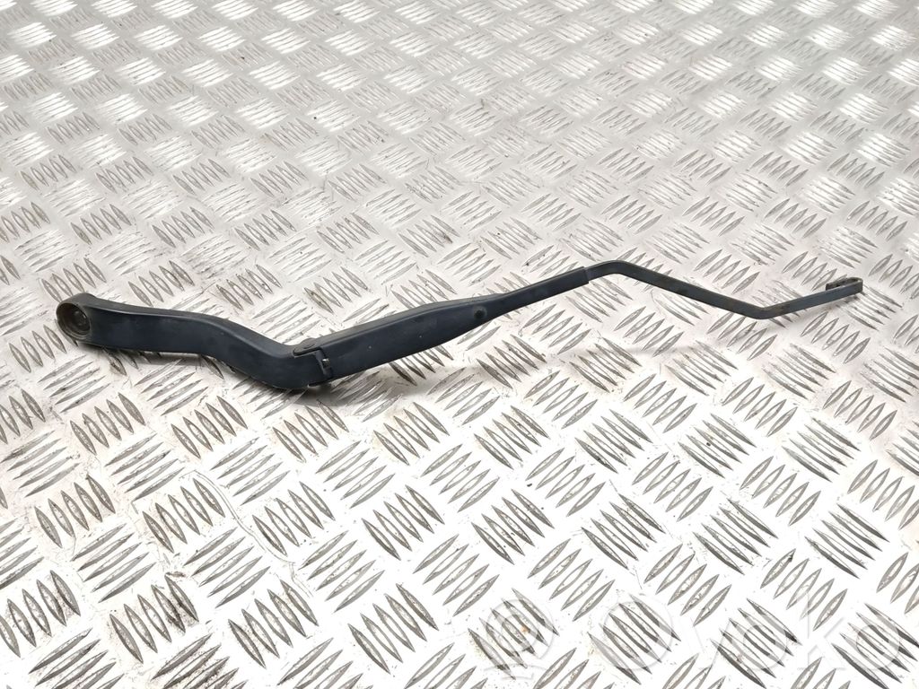 Dodge RAM Front wiper blade arm 