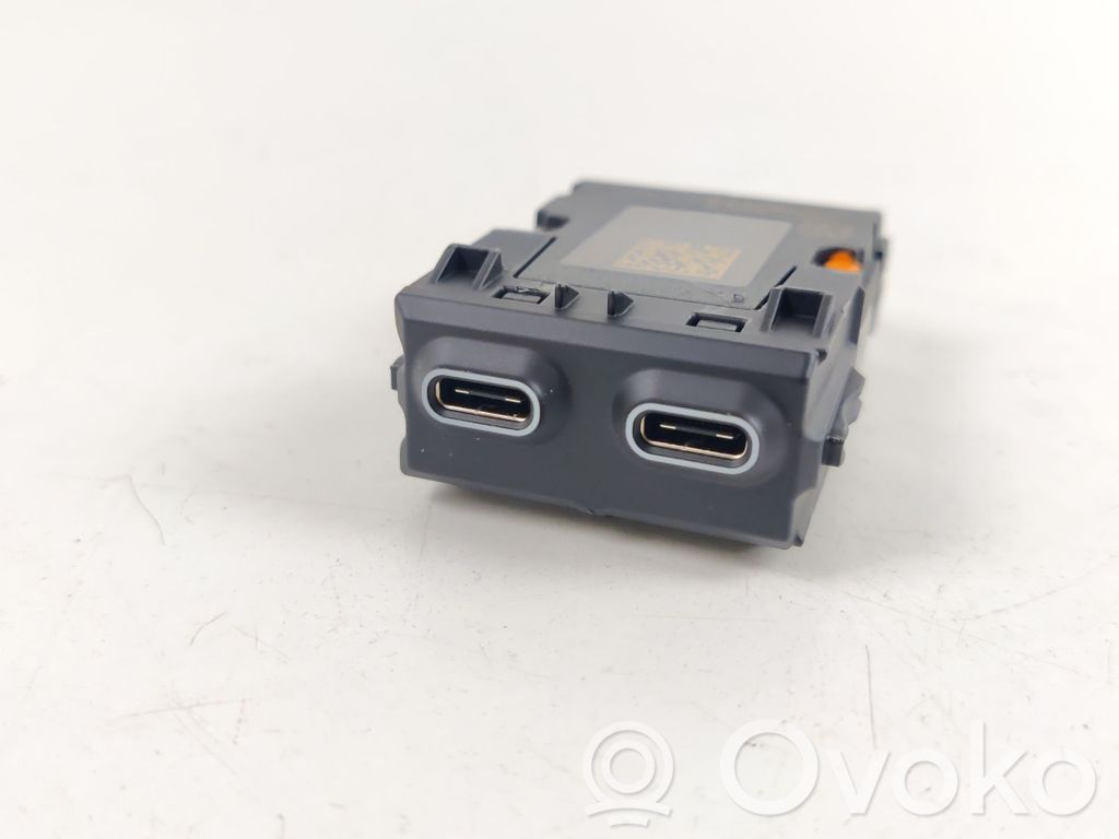 BMW iX Enchufe conector USB 