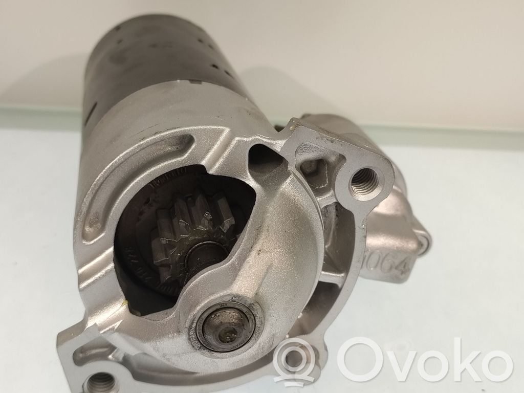 Motor de arranque   0001109398,08676896,31327066,0001109379,0986025370,36001408,S242