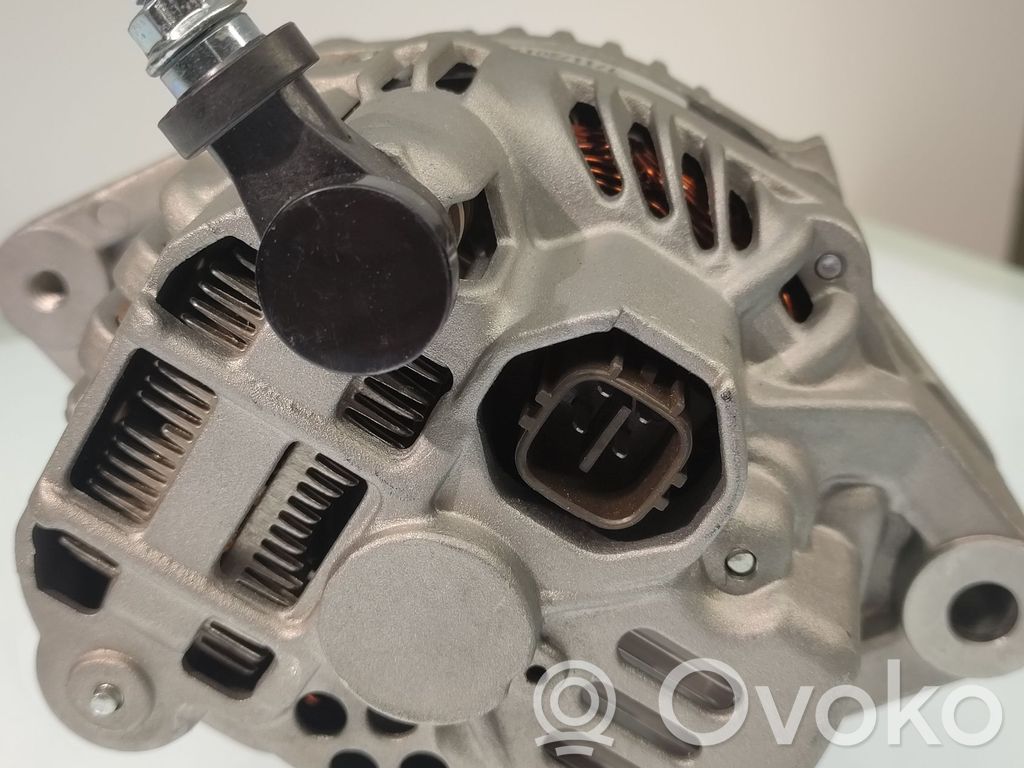 Suzuki Grand Vitara II Generatore/alternatore 