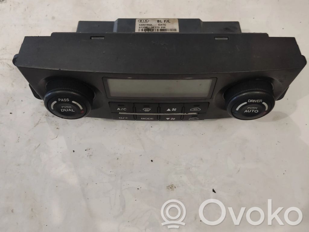 KIA Sorento Climate control unit 