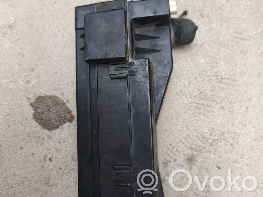 Fuse module   F0AB14B192AA