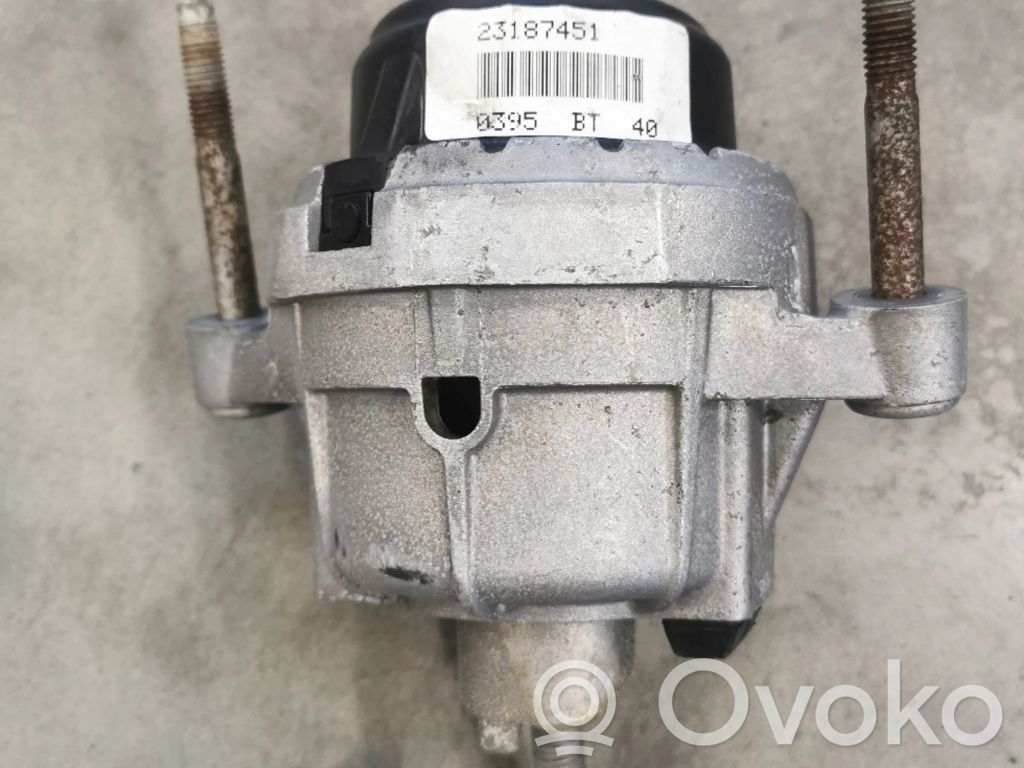 Chevrolet Corvette C7 Engine mount bracket 
