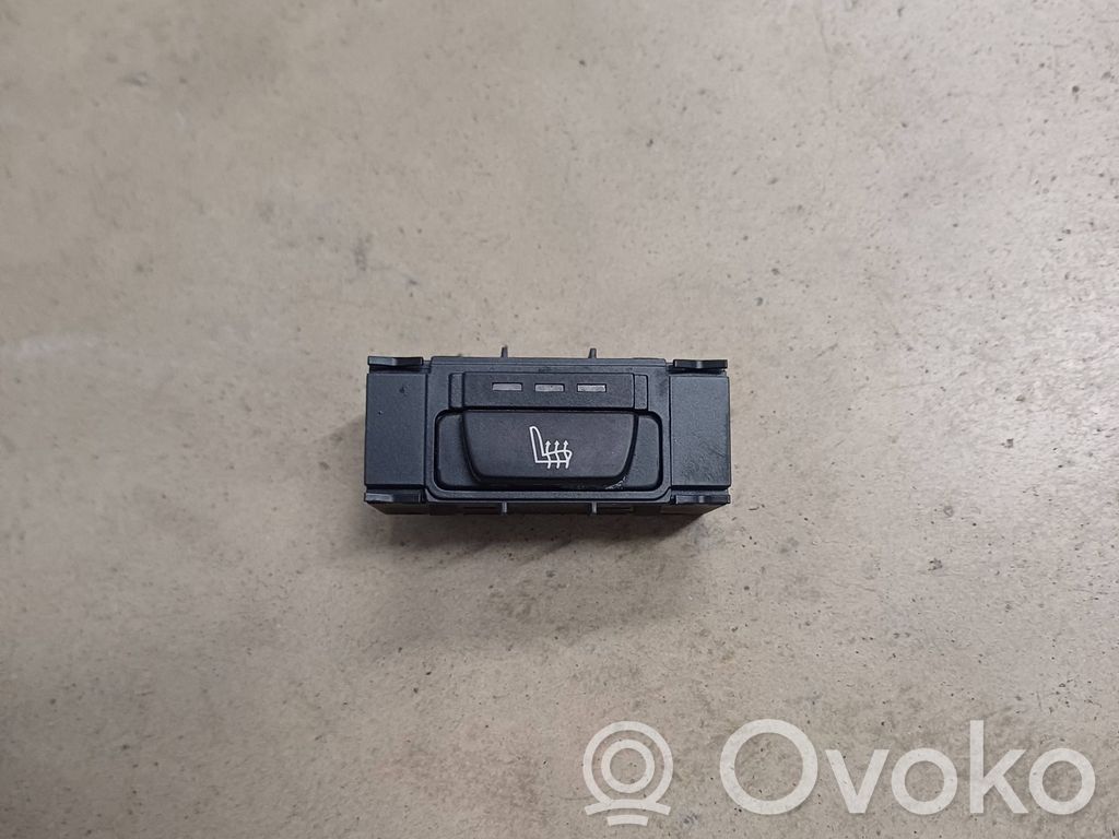 BMW 3 F30 F35 F31 Przełączniki podgrzewania foteli 