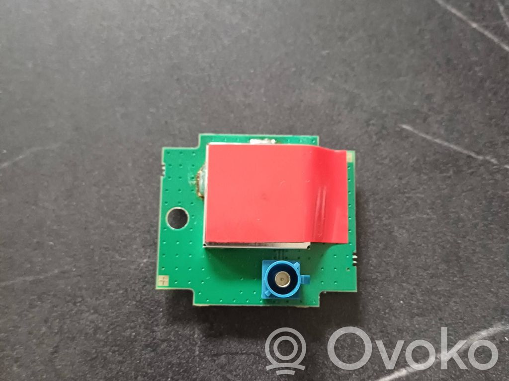 Audi A3 S3 8V GPS-pystyantenni 