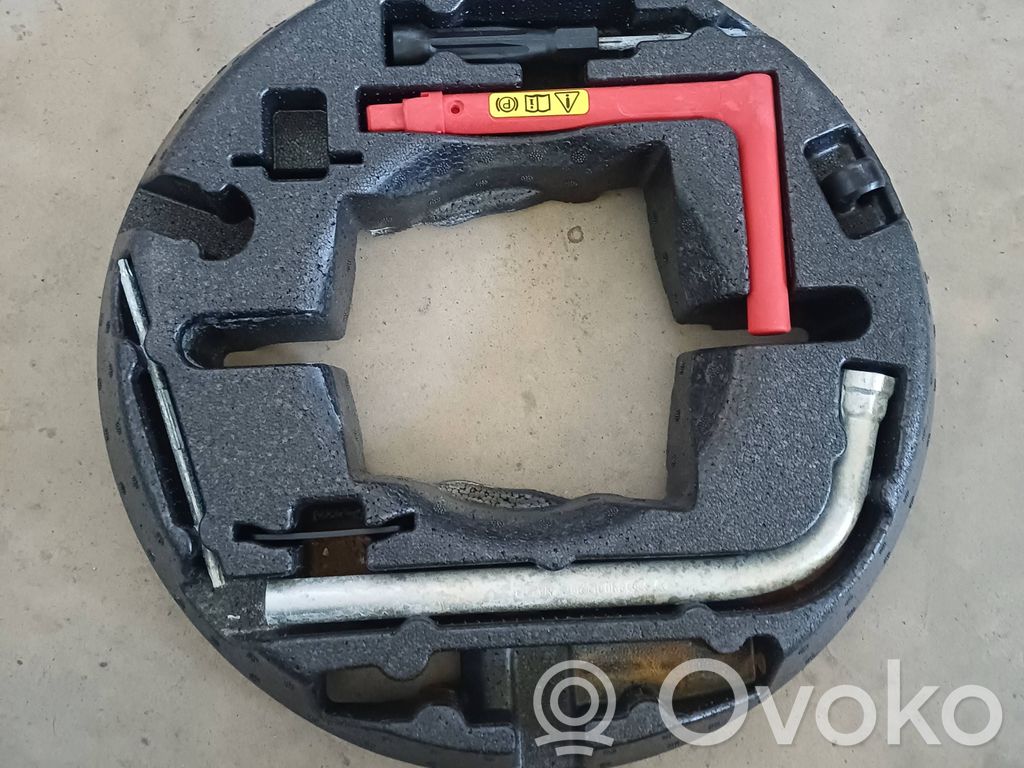 Audi A5 Tool set 