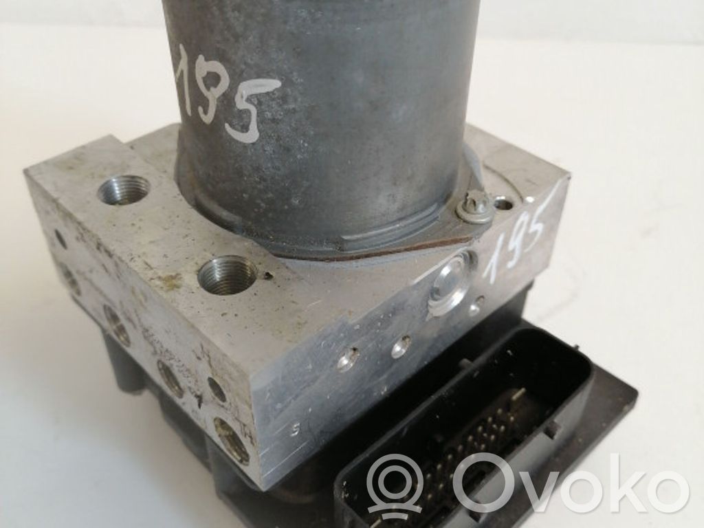 BMW X3 E83 ABS Pump 