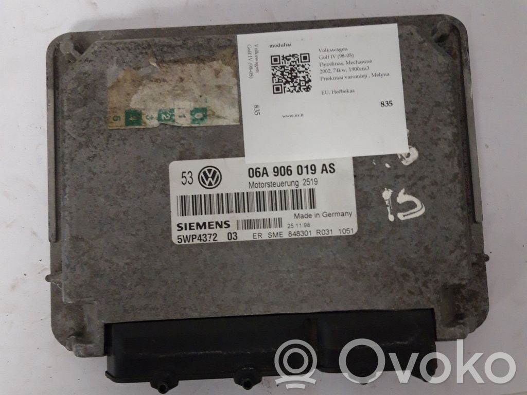 Volkswagen Golf IV Engine control unit/module 