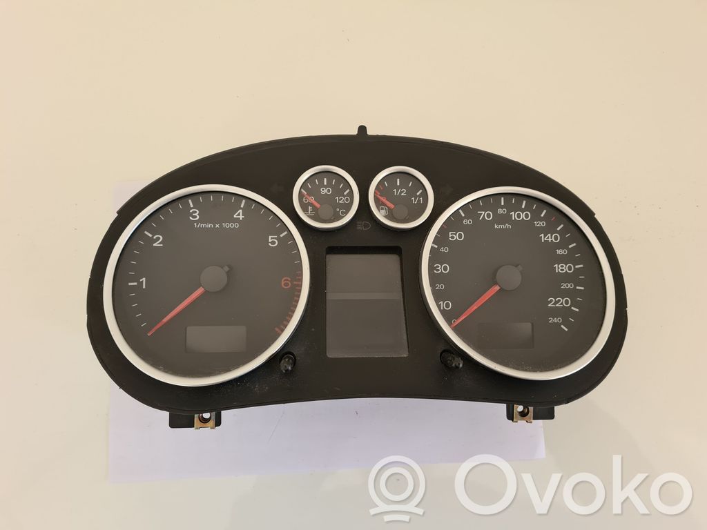 Audi A2 Nopeusmittari (mittaristo) 