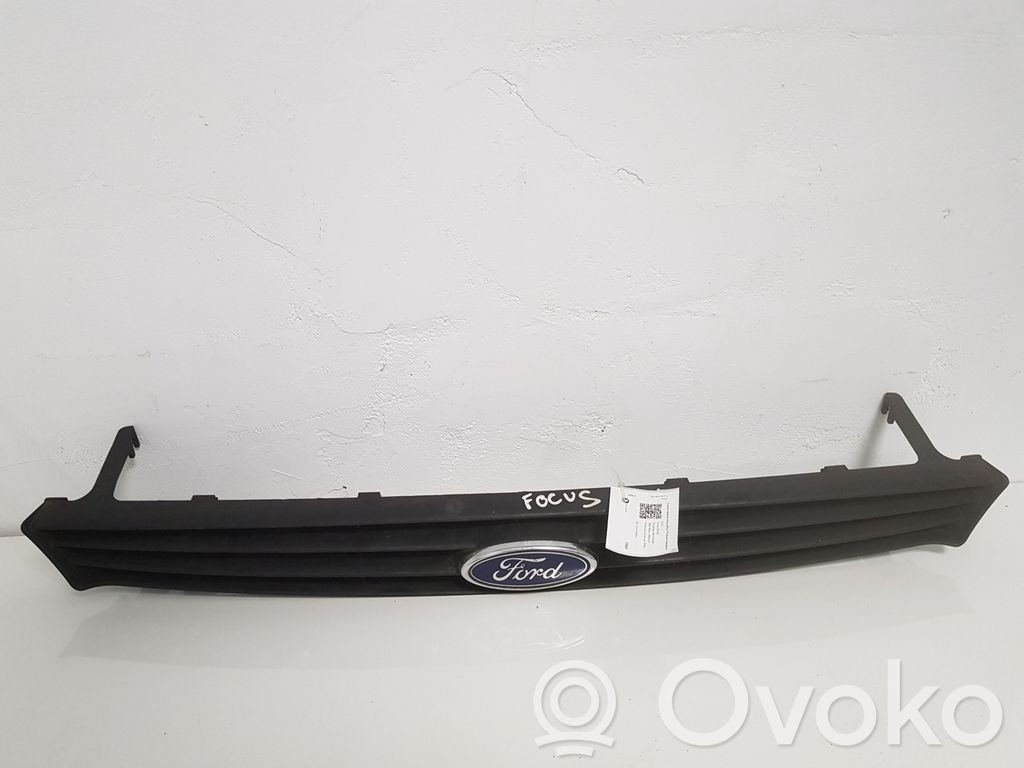 Front bumper lower grill   98AB8200BF