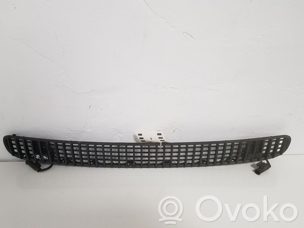Grille calandre de capot   51138208484