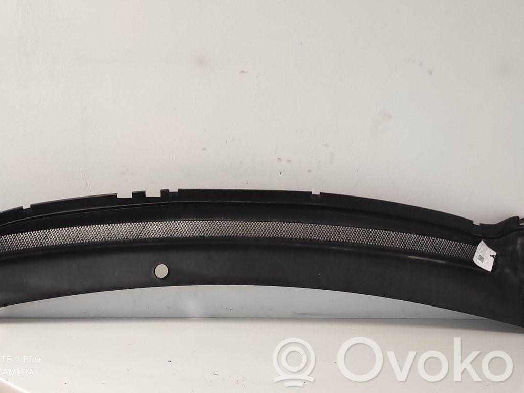Ford Focus Wiper trim 