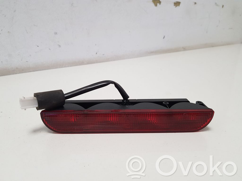 Mitsubishi Colt Third/center stoplight 