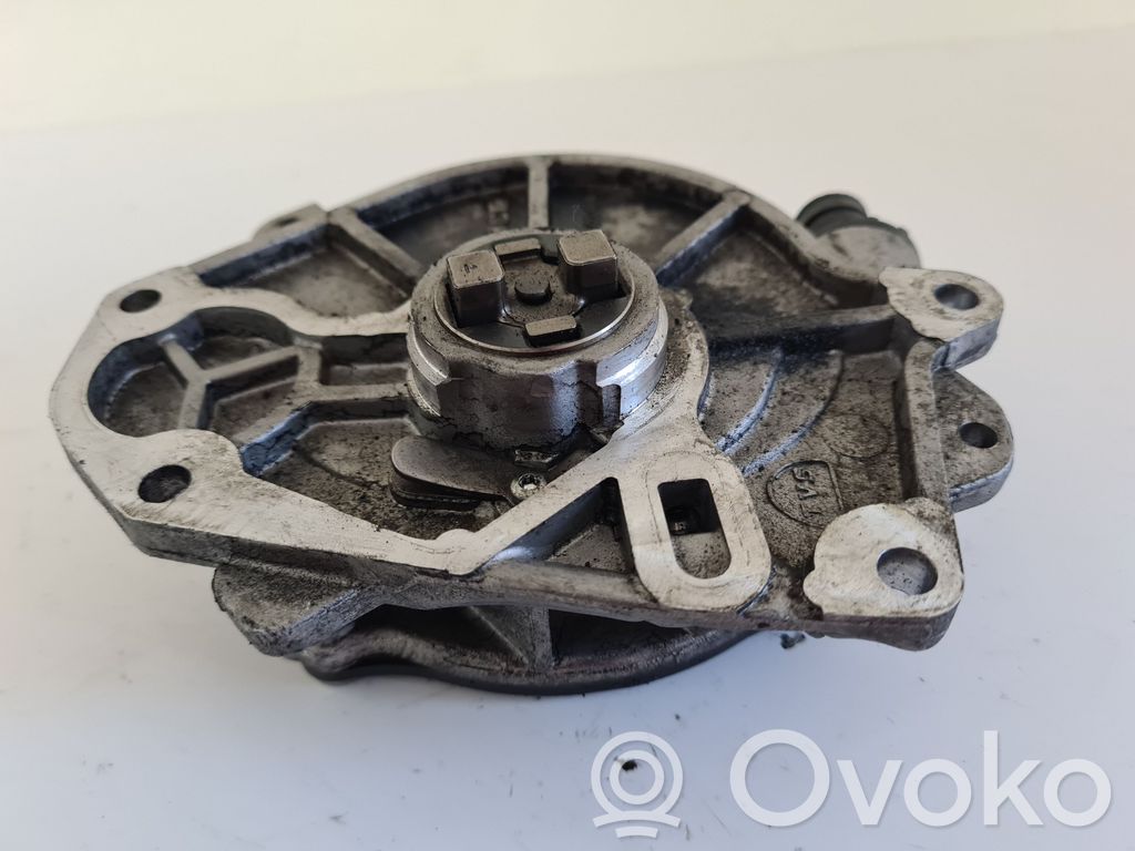 Volkswagen Golf VI Bomba de vacío 