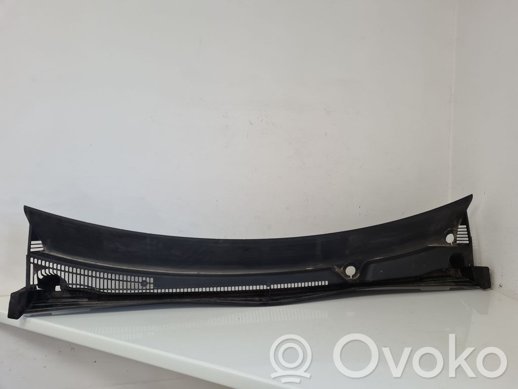 Ford Fusion Wiper trim 
