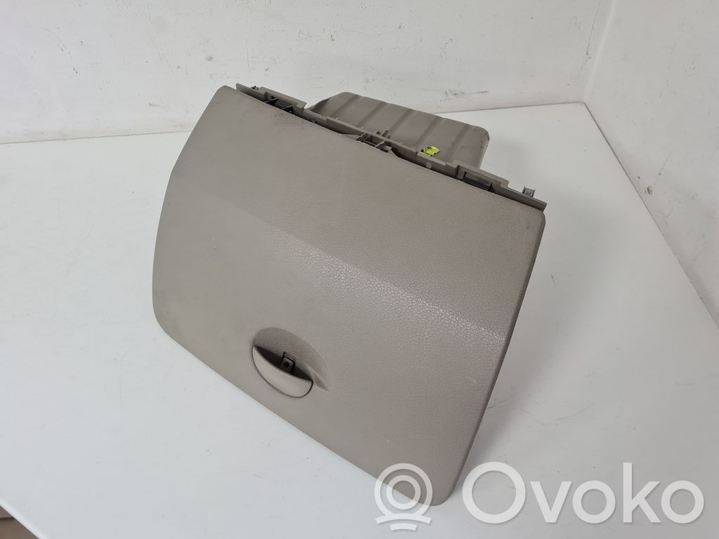 Renault Modus Glove box 