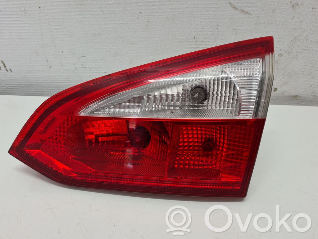 Ford Focus Tailgate rear/tail lights 