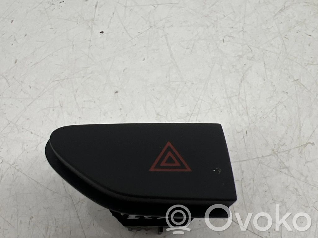 Hazard light switch   262907372R