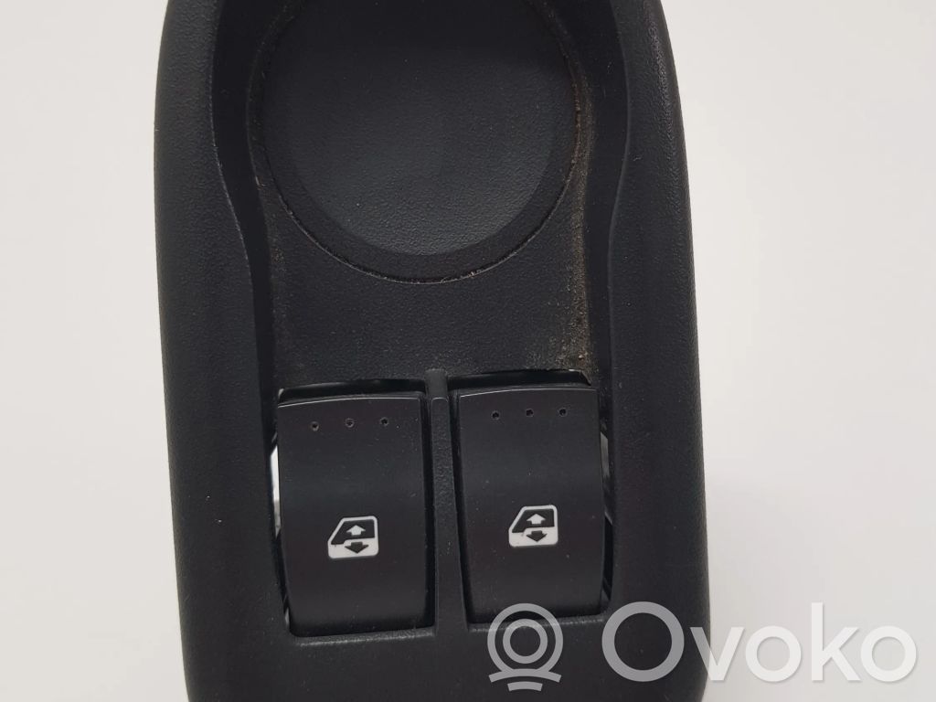 Renault Kangoo II Electric window control switch 