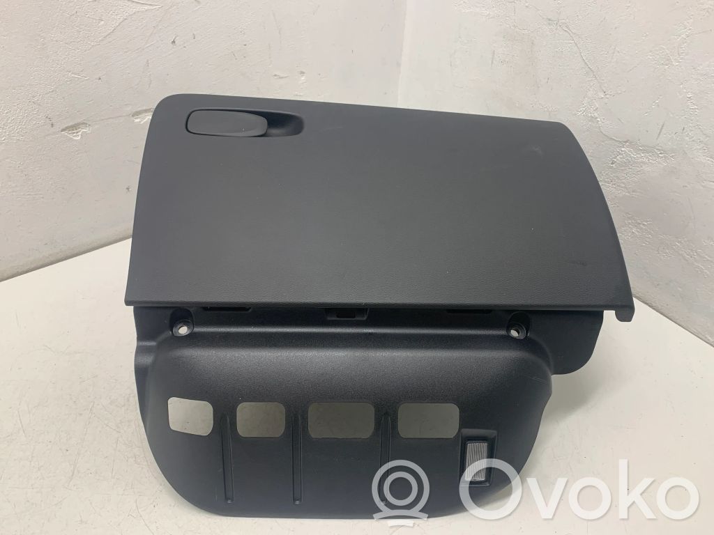 Volvo XC40 Daiktadėžė 