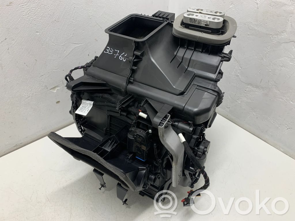 Volkswagen ID.4 Montaje de la caja de climatización interior 