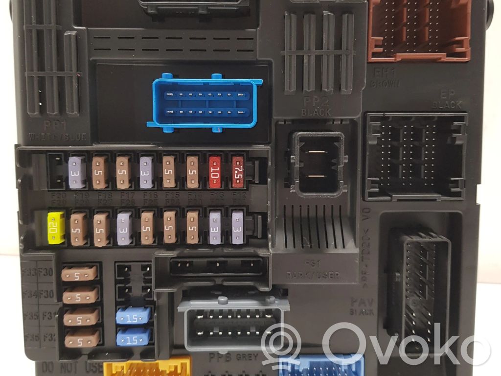 Opel Corsa F Fuse box set 
