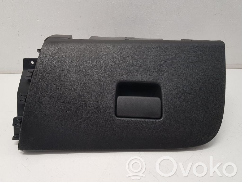 Opel Astra K Handschuhfach 