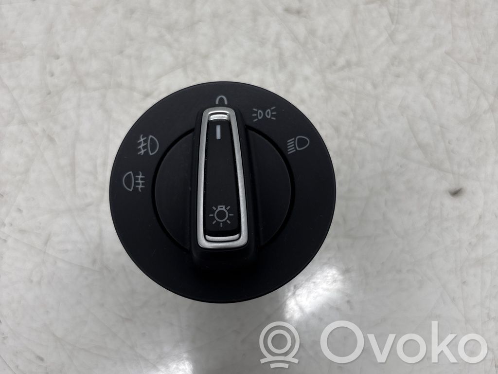 Volkswagen Polo V 6R Light switch 