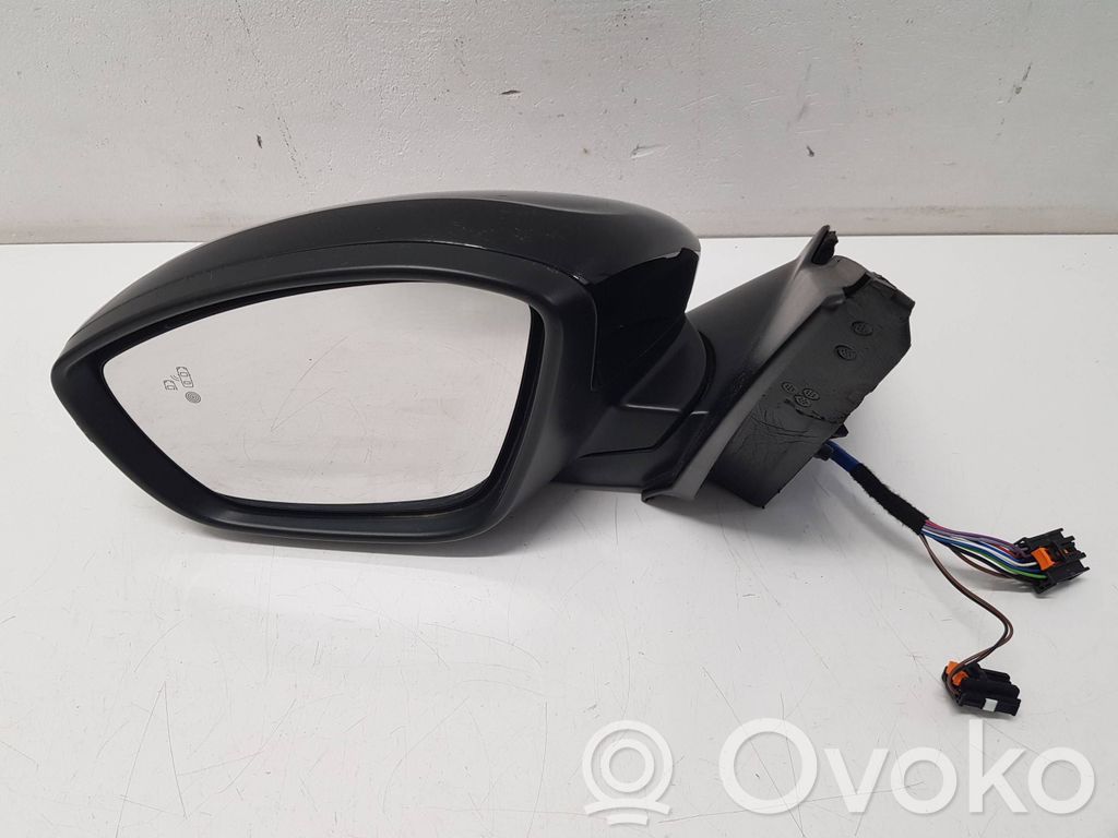 Opel Corsa F Oglindă electrică ușă față 