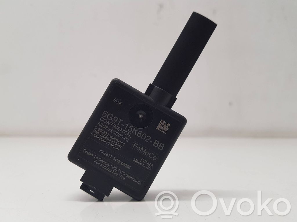 Ford Kuga II Antenna control unit 