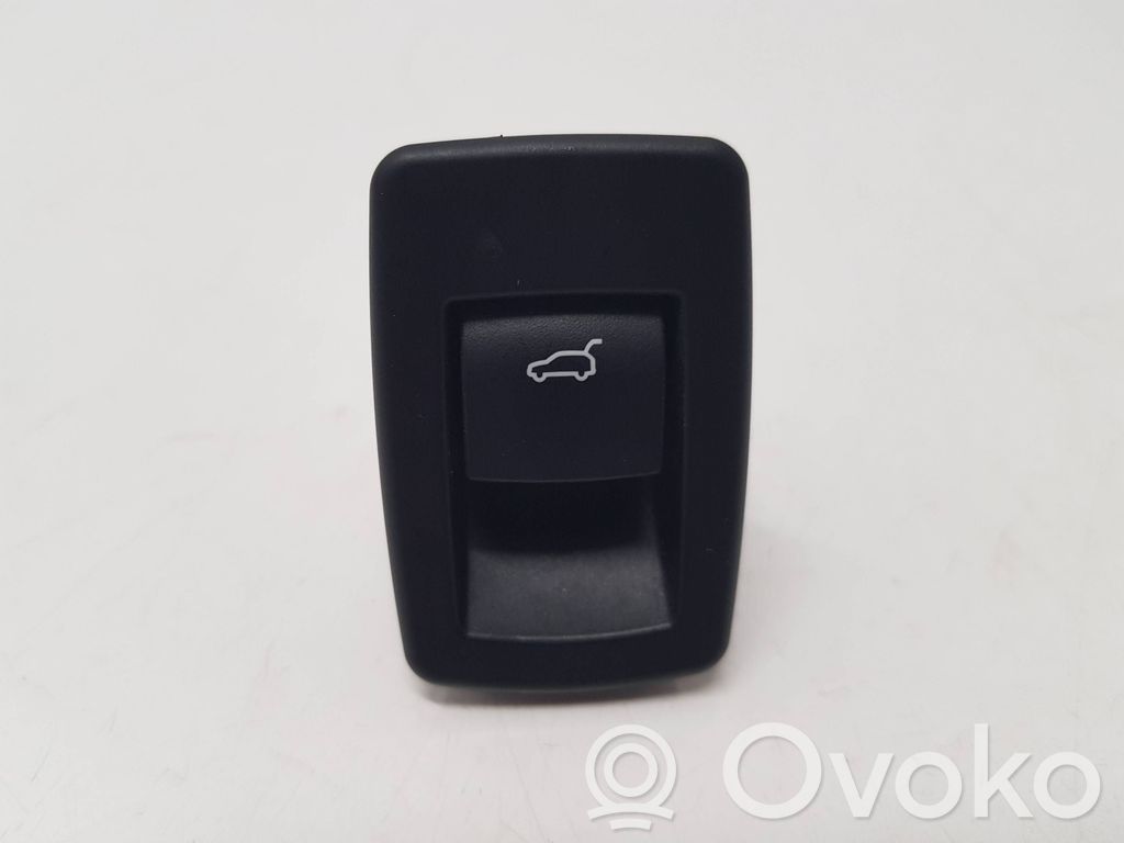 BMW 2 F45 Tailgate opening switch 