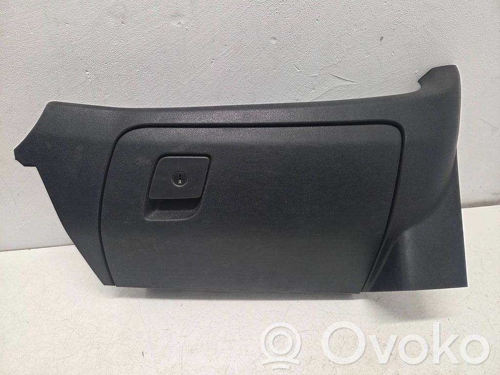 Fiat Doblo Daiktadėžės (bordačioko) komplektas 