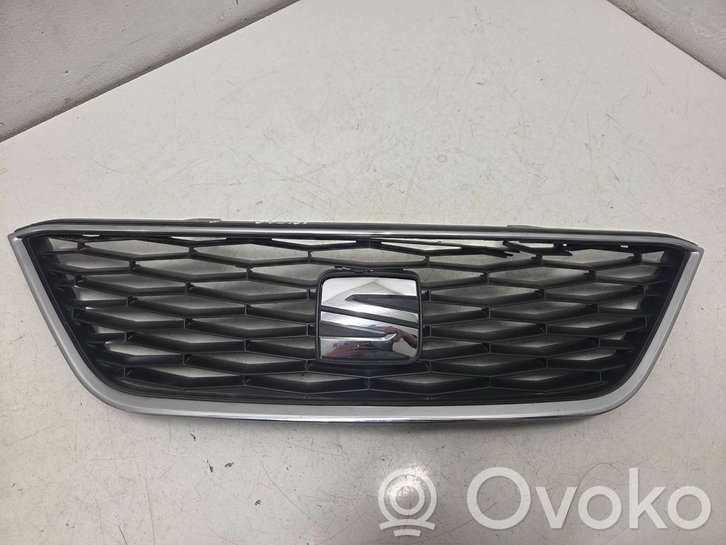 Atrapa chłodnicy / Grill   6J0853654