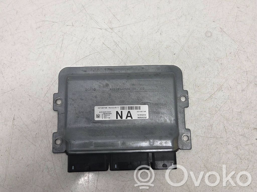 Renault Clio IV Engine control unit/module 