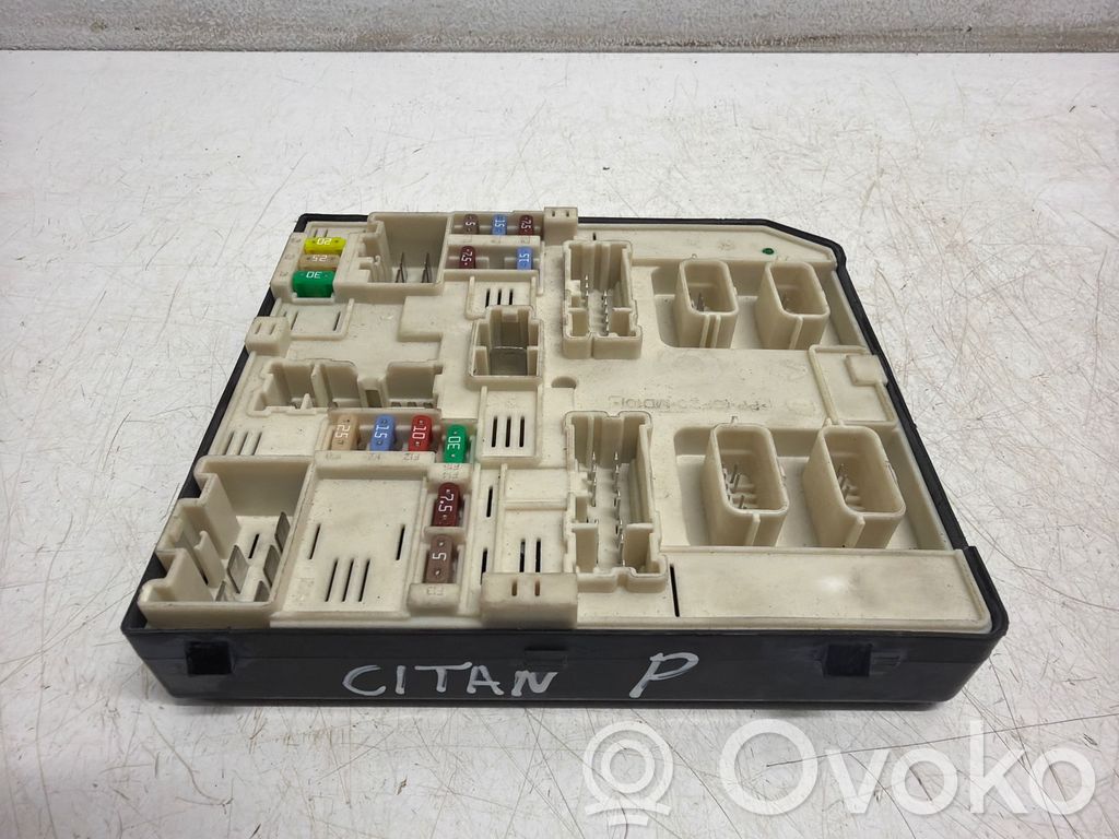 Mercedes-Benz Citan W415 Ramka / Moduł bezpieczników 