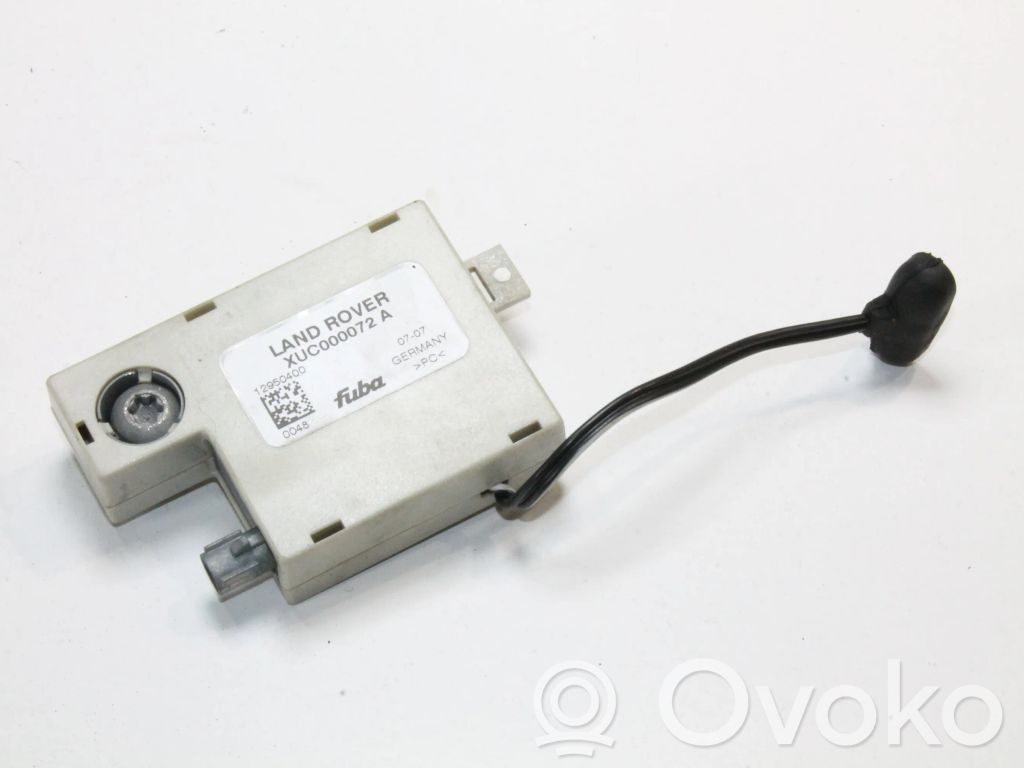 Land Rover Discovery 3 - LR3 Pystyantennivahvistin 
