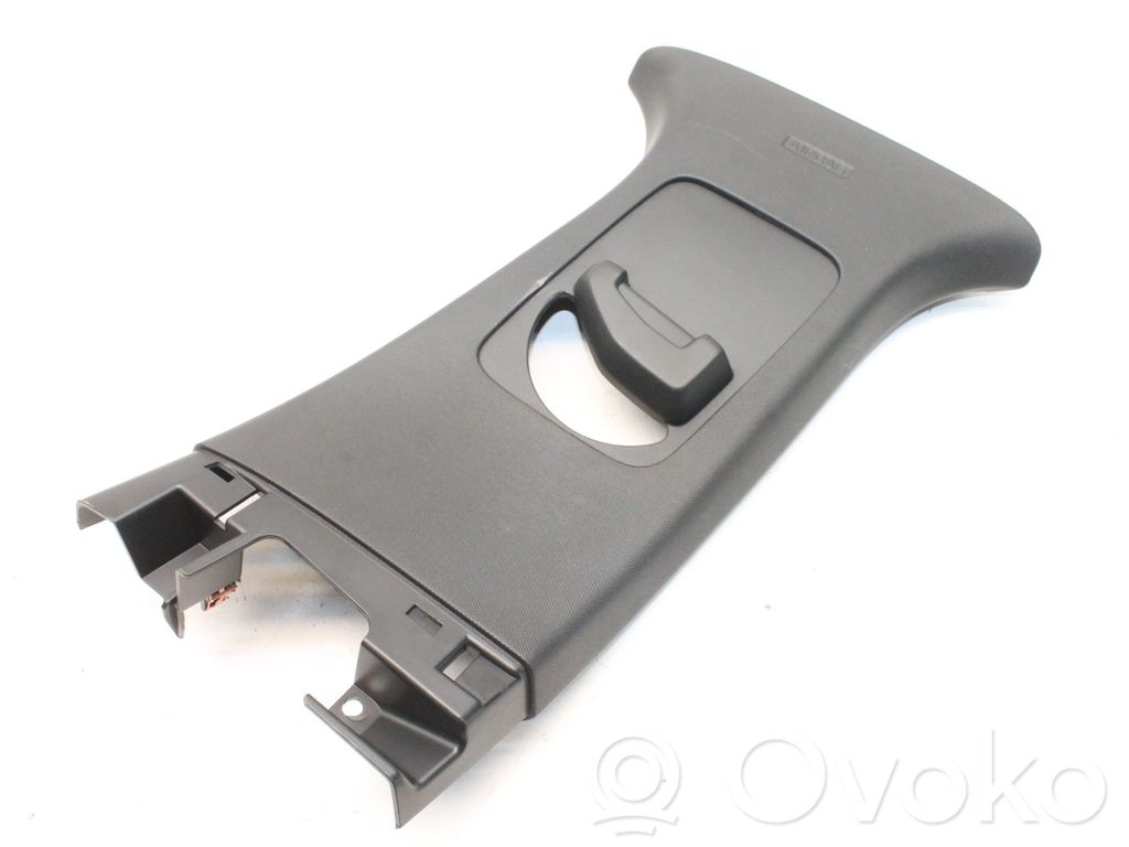 Ford Focus Pilar (B) (superior) 