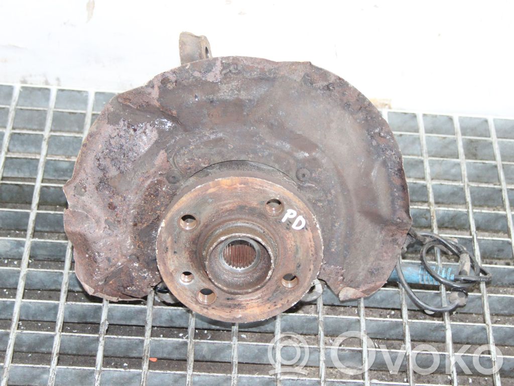 Cubo de rueda delantera