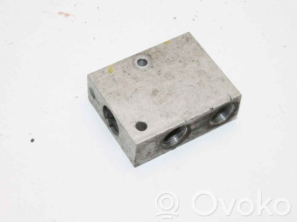 Ford Fiesta Alte piese compartiment motor 