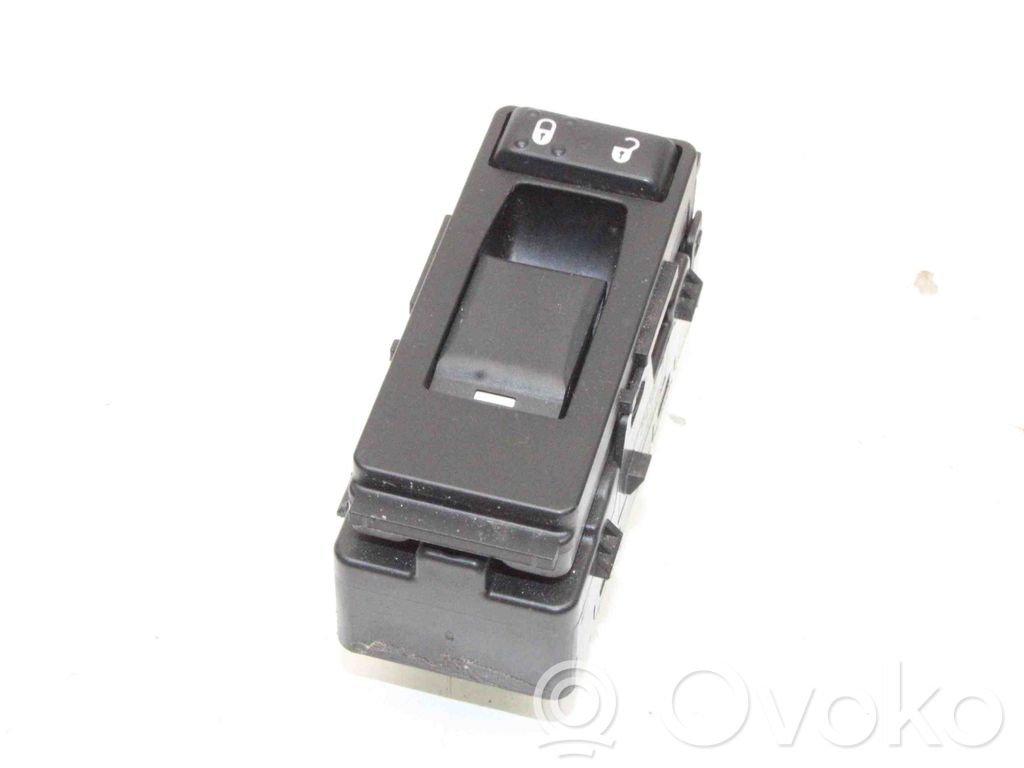 Other switches/knobs/shifts   04602785AA