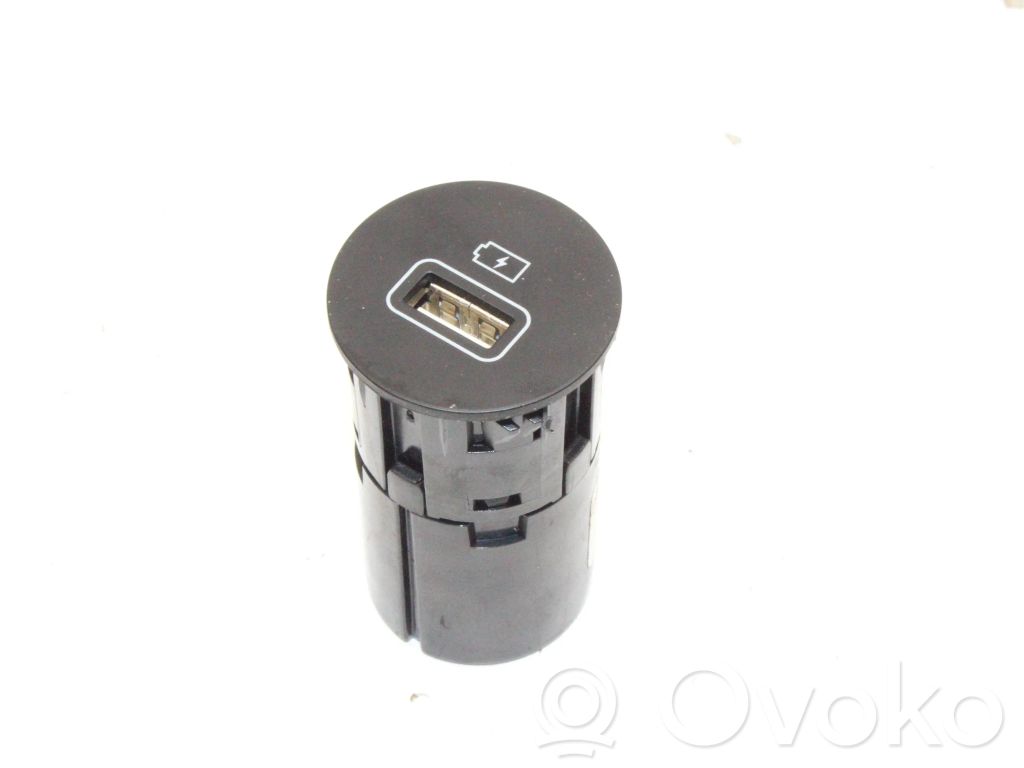 Priză USB   96125GI000