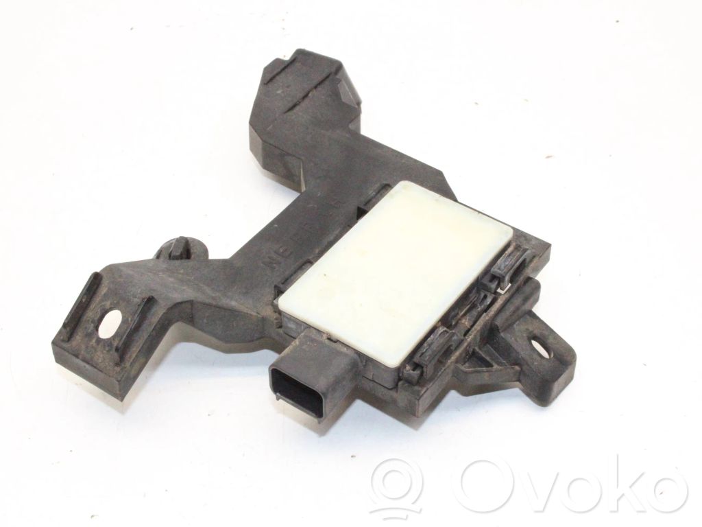 Módulo de control de punto muerto   99140GI100