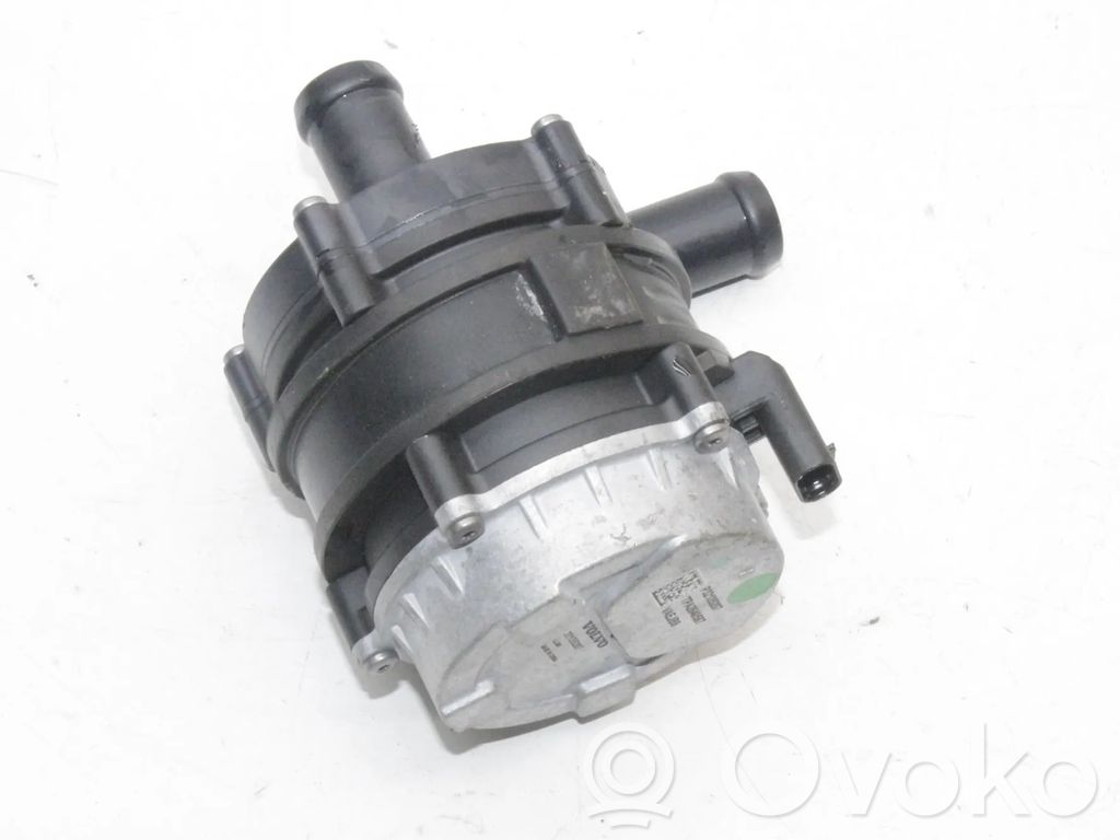 Volvo XC40 Pompa elettrica dell’acqua/del refrigerante ausiliaria