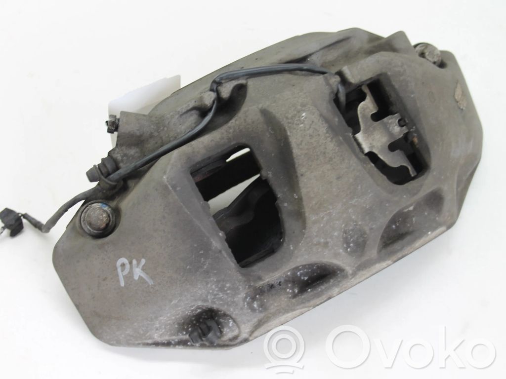 Caliper de freno delantero