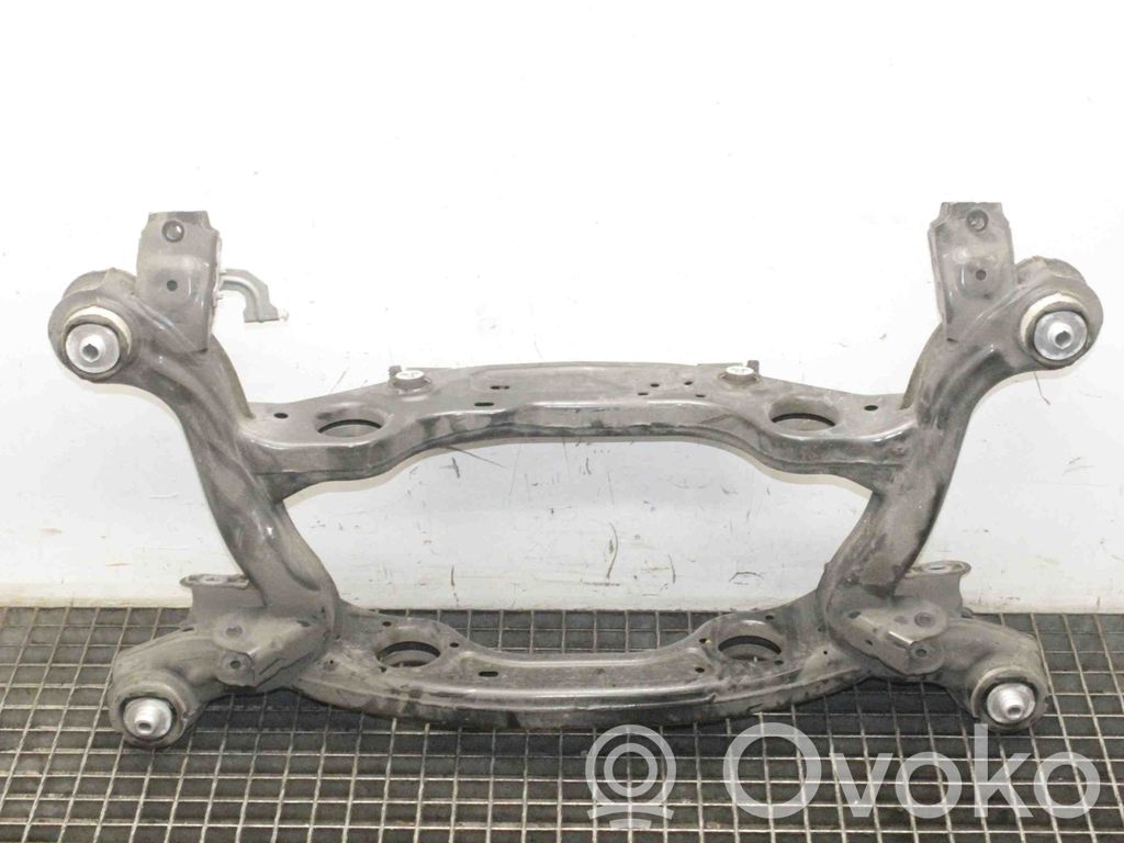 Mercedes-Benz EQA Taka-apurunko 