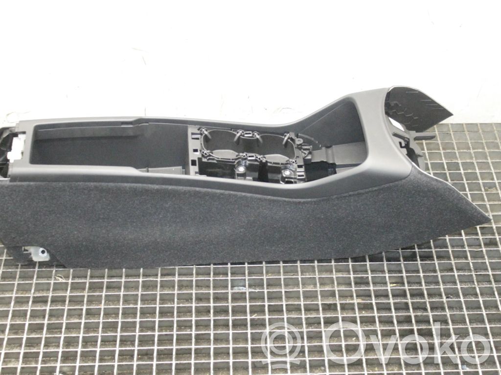 Volvo XC40 Consola central 