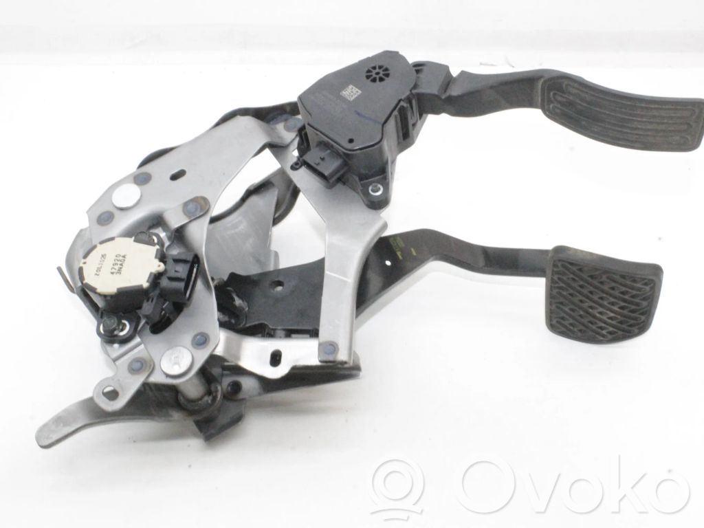 Nissan Leaf II (ZE1) Assemblage pédale