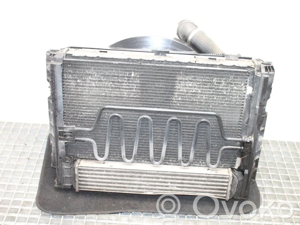 BMW 3 E90 E91 Radiatora komplekts 