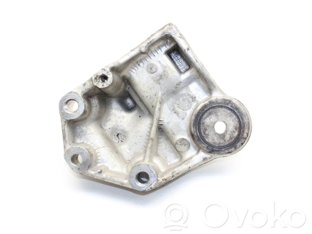 Citroen Jumpy Engine mounting bracket 