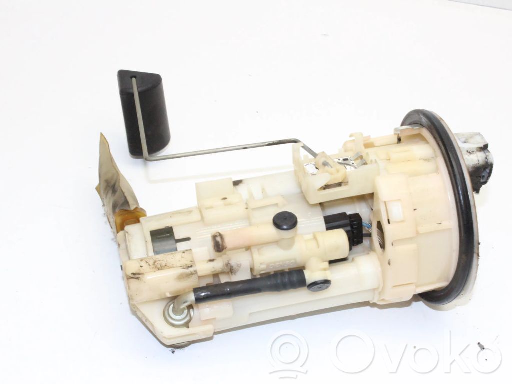 Lexus LS 430 Bomba interna de combustible 
